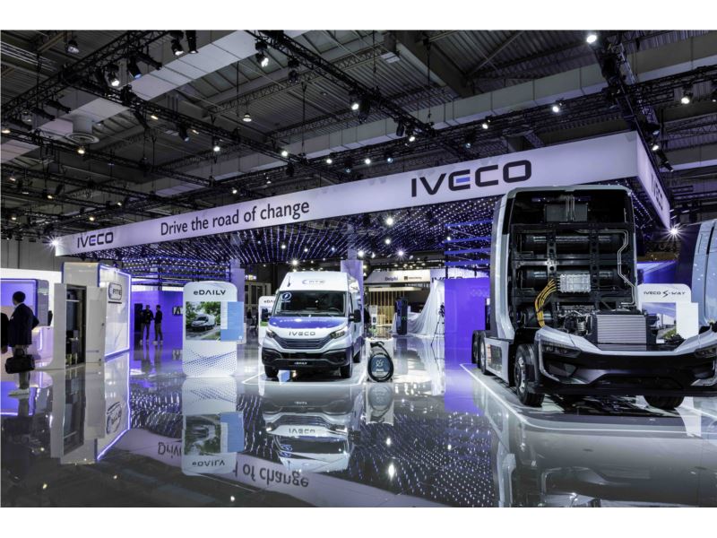 IVECO avanza sulla "strada del cambiamento" con un'offerta a zero emissioni  presentata all'IAA Transportation 2024